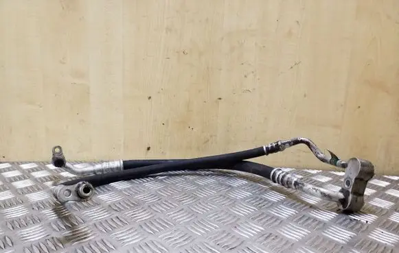 Opel Frontera B Air conditioning (A/C) pipe/hose 91158119