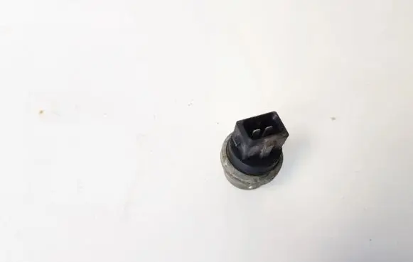 Mercedes-Benz A W168 Coolant temperature sensor a0075457024