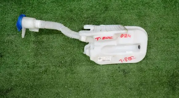 Volkswagen T-Roc Windshield washer fluid reservoir/tank 2GA955448D