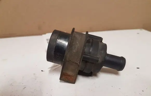 Volvo V50 Electric auxiliary coolant/water pump 309500190