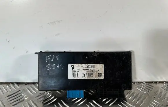 BMW X3 F25 Gateway control module 9286952 61359286952