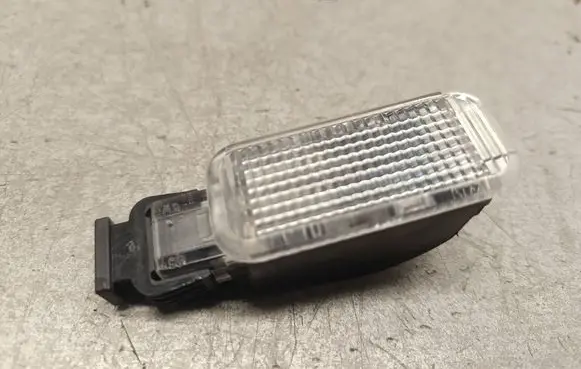 Audi A6 S6 C7 4G Front door interior light 893971632 6977FR