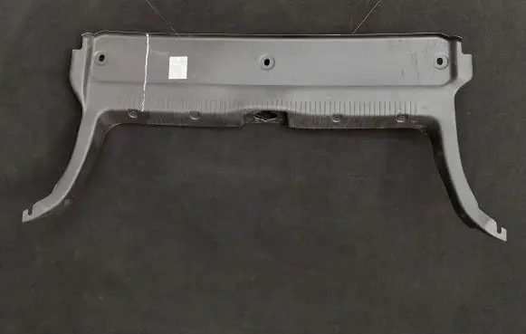 Volkswagen Golf III Trunk/boot trim cover 1H6863459