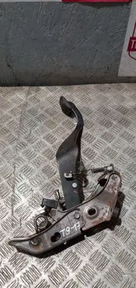Toyota RAV 4 (XA30) Brake pedal 4710648050 T917
