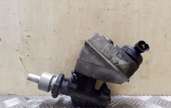 Renault Kangoo I Master brake cylinder 7700417649