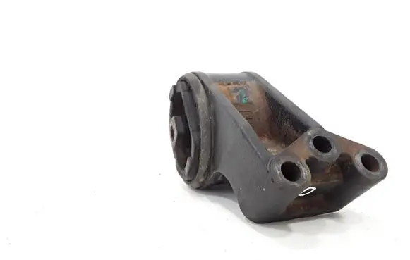 Volvo S40, V40 Engine mount bracket