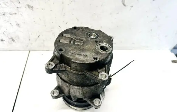 Renault Scenic I Air conditioning (A/C) compressor (pump) 6560470