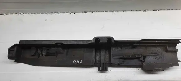 BMW 3 E90 E91 Radiator trim 1710752431211 11074810