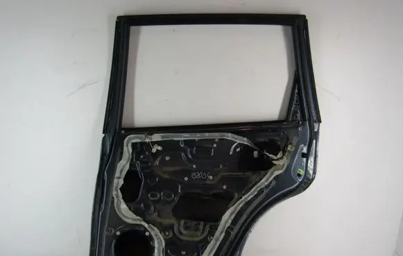 SsangYong Rexton Rear door