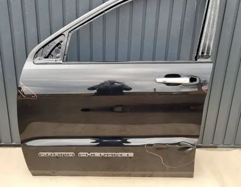 Jeep Grand Cherokee (WK) Front door
