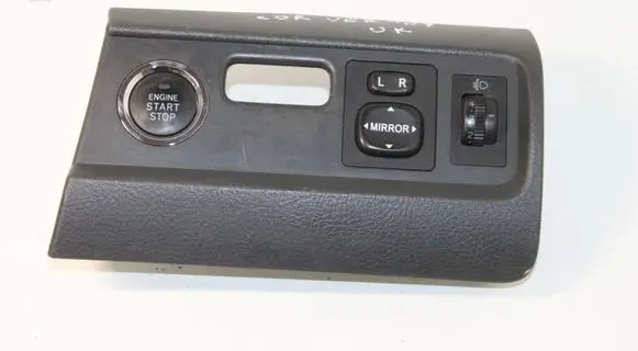 Toyota Corolla Verso E121 Engine start stop button switch 554470F010