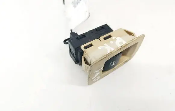 BMW 5 E60 E61 Electric window control switch 9113771