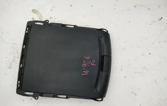 Mercedes-Benz Sprinter W906 Glove box