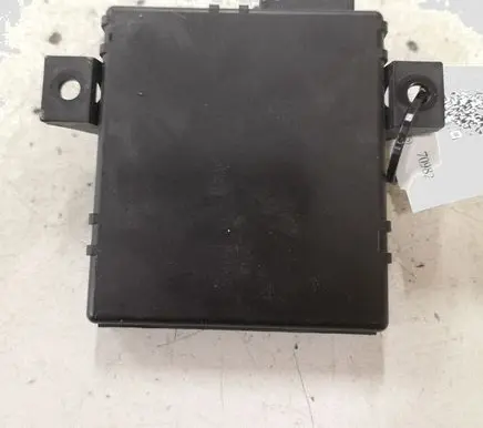 Audi A4 S4 B8 8K Gateway control module 8T0907468AD