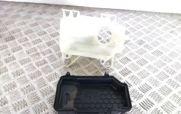 Mercedes-Benz C W205 Fuse box set A2055402428