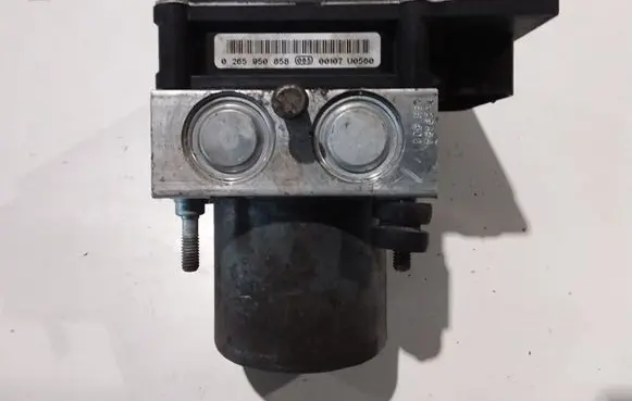 Audi A6 S6 C6 4F ABS Pump 4F0910517AK 4F0614517AT