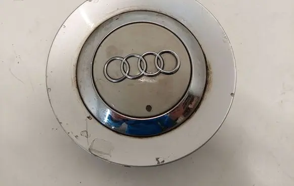 Audi A6 S6 C6 4F Original wheel cap 4F0601165