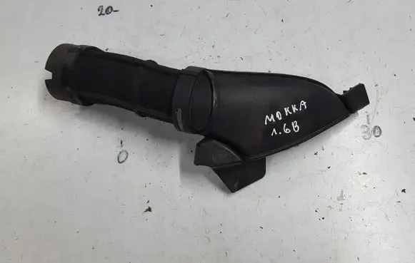 Opel Mokka Air intake hose/pipe