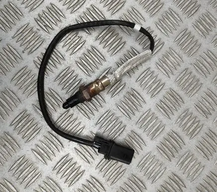 Volkswagen Tiguan Lambda probe sensor 04E906262KB