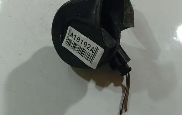 Volkswagen PASSAT B6 Horn signal 007424