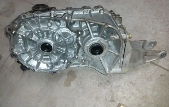 Nissan Leaf I (ZE0) Automatic gearbox 332513NA0A