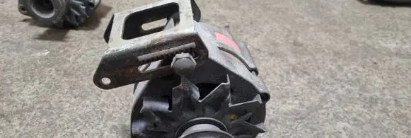 BMW 5 E34 Generator/alternator 0120469878