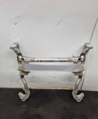 Audi Q7 4M Front subframe 4M0399315L 4M0399315T