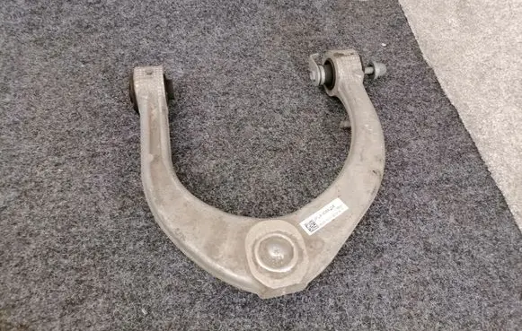 Land Rover Discovery 5 Front upper control arm/wishbone JPLA3084GA JPLA3084