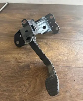 Renault Master III Clutch pedal 070112
