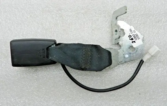 Nissan Qashqai Rear seatbelt buckle 888434EA5A