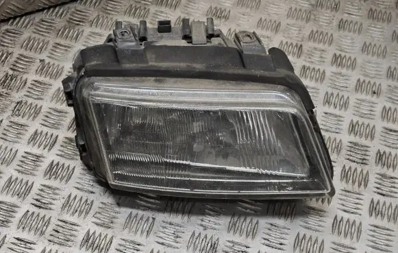 Audi A4 S4 B5 8D Headlight/headlamp 8D0941004 8D0941004E 0301094202
