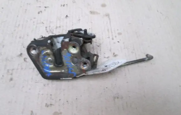 Hyundai Elantra Rear door lock