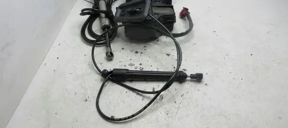 Mercedes-Benz R W251 Tailgate hydraulic pump motor A2518000448