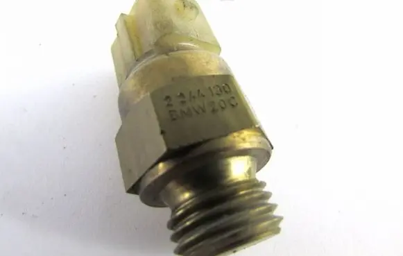 BMW 7 E38 Coolant temperature sensor 2244130