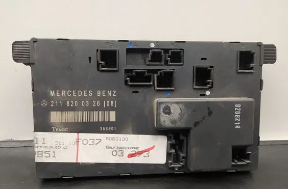 Mercedes-Benz E W211 Door control unit/module A2118200326