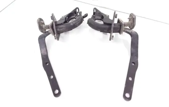 Volvo V70 Tailgate/trunk/boot hinge 8643157 8643158