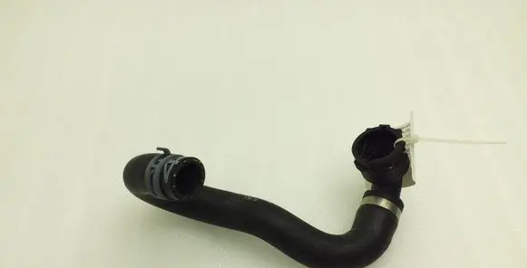 Porsche Cayenne (92A) Engine coolant pipe/hose 7P5819337