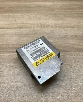 BMW 5 E39 Airbag control unit/module 6920848 V36