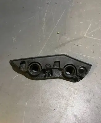 Skoda Enyaq iV Front bumper mounting bracket 5LA807184
