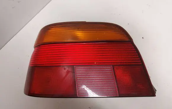 BMW 5 E39 Rear/tail lights 8358031 2VP00724001