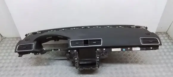 Volkswagen PASSAT B7 USA Dashboard 561867003