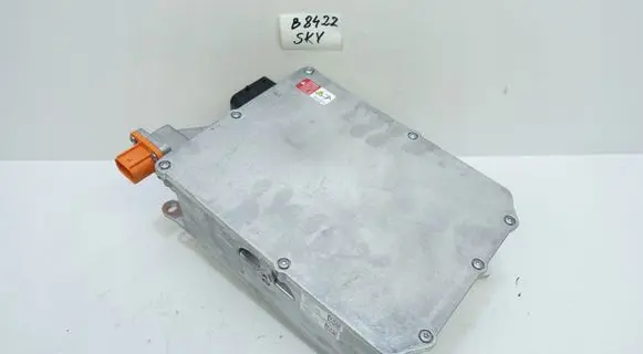 Volkswagen PASSAT B8 Battery control module 5QE915685F