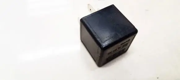 Opel Zafira A Other relay 90464760 V23134-K52-X220