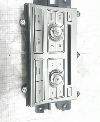 Jaguar XF X250 Climate control unit 8X2318C858BF