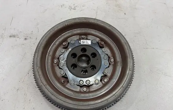Volkswagen Caddy Flywheel 03C105266F 081116