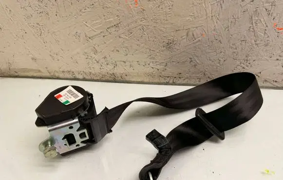 Audi A4 S4 B8 8K Rear seatbelt 8K0857805Q