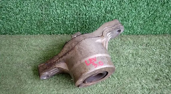 Maserati Levante Engine mount bracket 06700036290