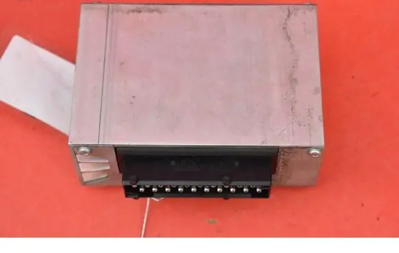 BMW 7 E38 Sound amplifier 8368253