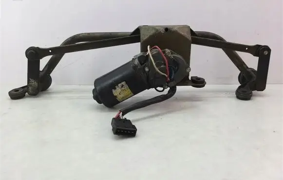 Lancia Zeta Front wiper linkage 
