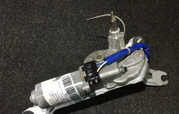 Hyundai i20 (PB PBT) Rear window wiper motor 987101j000 03511-1560